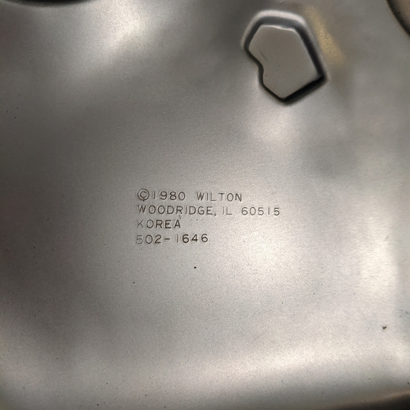 Vintage 1980 Wilton Snow Man Tin Cake Pan - Picture 2 of 4